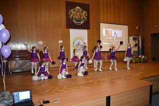 С игри, песни, танци и много емоции ОДМВР – В. Търново финализира тазгодишното обучение и превантивни дейности по Националната програма „Работата на полицията в училищата“