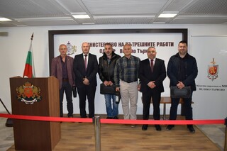 Заместник-министър Венцислав Катинов връчи оръжие на полицаи от ОДМВР – Велико Търново