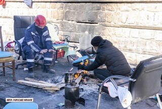 Спасител и журналист показаха трагедията, след земетресението в Турция в снимки