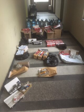 Голямо количество акцизни стоки без бандерол иззеха служители на полицейското управление в Г. Оряховица