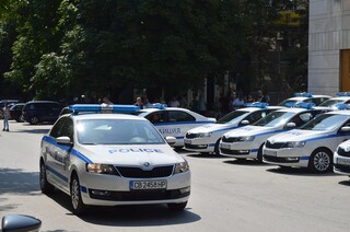 Във връзка с въведеното извънредно положение е предвидено засилено полицейско присъствие за предотвратяване на престъпления  ​