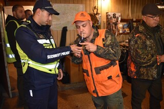 Полиция и горски инструктираха и провериха ловни дружинки в областта