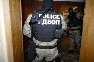 Служители на ГДБОП неутрализираха организирана престъпна група, произвеждала и разпространявала наркотични вещества 
