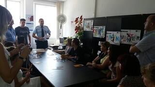 Полицейски служители учиха безработни да разпознават механизмите за измами и киберпрестъпления