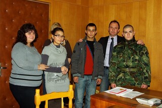 Децата на загиналите служители от ОД МВР В.Търново получиха коледни подаръци