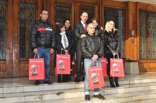 Комисар Живко Коцев раздаде подаръци и поздрави децата на загиналите и пострадали служители от ОДМВР – В. Търново
