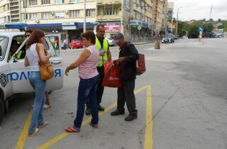 19 санкционирани пешеходци и 3-ма водачи на автомобили при акция „Пешеходец” 