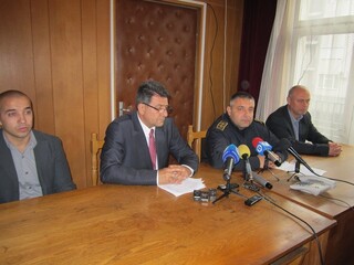 След мащабно разследване криминалисти от ОДМВР – В. Търново, съвместно със служители на ГДНП, ОДМВР – Плевен и Ловеч разкриха извършителите на отвличане на 19-годишен младеж от Г. Оряховица 
