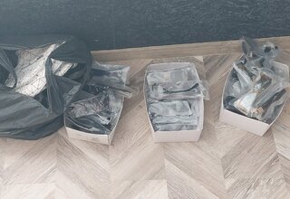 Над 700 различни стоки,  предлагани за продажба като оригинални са иззети вчера в Ямбол