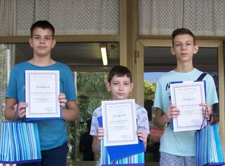 Ръководството на ОДМВР - Ямбол удостои с грамоти за доблест трима  ученика от областния град