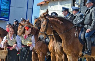 Изложба ”Служителите на МВР в обектива”