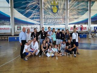 Втората по ред Черноморска купа по джу джицу за деца и юноши, организирана от Централния полицейски карате и джу джицу клуб - Бургас и Община Бургас, завърши преди броени дни в крайморския град. В надпреварата участваха повече от 100 деца о...