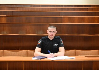 Вълнение, гордост и чест: да бъдеш знаменосец
