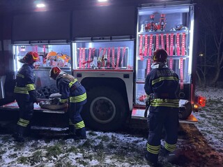 Курсантите от АМВР се включиха активно в потушаването на пожар в района на кв. „Захарна фабрика“