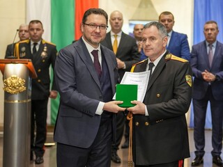 Министър Даниел Митов към служителите на ГДГП: Благодарим за сериозната и вярна служба за опазване на българската, вече Шенгенска и общоевропейска граница ​