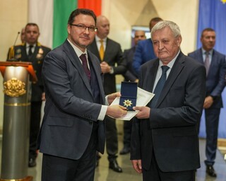 Министър Даниел Митов към служителите на ГДГП: Благодарим за сериозната и вярна служба за опазване на българската, вече Шенгенска и общоевропейска граница ​