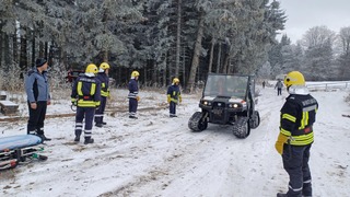 Спасяване на хора в усложнена метеорологична обстановка в Осоговската планина
