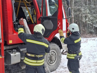 Спасяване на хора в усложнена метеорологична обстановка в Осоговската планина