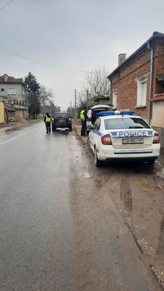 15 човека са задържани по време на специализирана полицейска акция за противодействие на битовата престъпност
