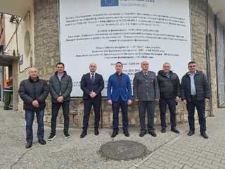Днес в Плевен бе представен проект „Текущ ремонт за въвеждане на мерки за енергийна ефективност, осигуряване на достъпна среда и изграждане на хибридна фотоволтаична система за производство на електроенергия за собствени нужди в сграда на РДПБЗН – Плевен“