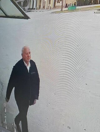 Полицаи от Шесто РУ търсят съдействие за разкриване на кражба от района на Централни гробища в Пловдив