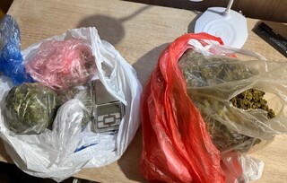 ПЕТИМА СА ЗАДЪРЖАНИ В ПОЛИЦЕЙСКА АКЦИЯ СРЕЩУ РАЗПРОСТРАНЕНИЕТО НА НАРКОТИЧНИ ВЕЩЕСТВА В РУСЕ