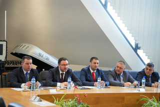 Министър Митов се запозна с възможностите на българска система за анти-дрон защита