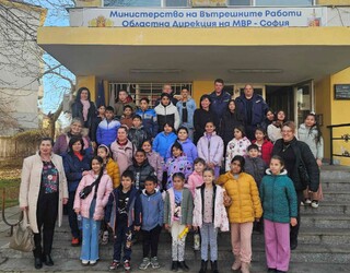Ученици бяха на посещение при полицейските служители в Елин Пелин
