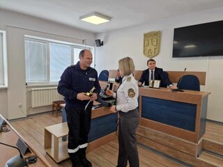Младши експерт Георги Георгиев, началник на дежурна смяна в РСПБЗН-Елин Пелин, е победител в областния конкурс „Пожарникар на годината“ – 2024 г.