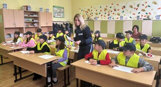 Практическо занятие с доброволците от Детското полицейско управление в Самоков