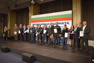 Двама млади и достойни мъже от област В. Търново с награди от церемонията „Полицай на годината“