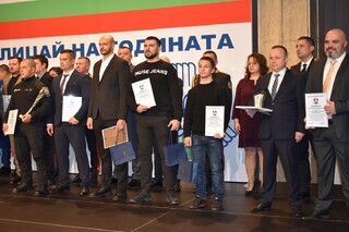 Двама млади и достойни мъже от област В. Търново с награди от церемонията „Полицай на годината“