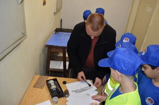 Третокласниците от Детско полицейско управление на ОУ „Св. Патриарх Евтимий“ гостуваха в ОДМВР – В. Търново