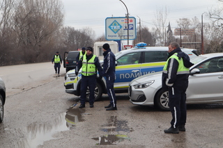 От днес стартират засилени проверки на товарните автомобили и автобусите