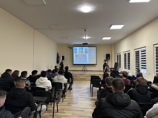 Курсанти от Академията на МВР представиха на гимназисти от гр. Велинград възможностите за обучение в двата факултета