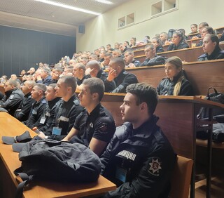 Опит и добри практики споделиха представители на Дипломатическата служба за сигурност към посолството на САЩ пред курсанти от АМВР