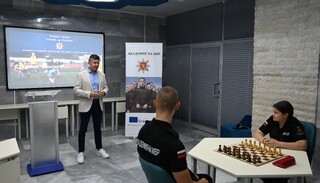 С оспорвано състезание по шахмат продължи спортният турнир „Купата на ректора“