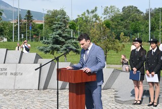 Общо 200 студенти от факултетите „Полиция“ и ПБЗН се дипломираха в седем магистърски програми