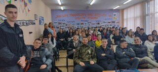 В Панагюрище, Плевен, Правец и Разлог продължи кампанията „Обучение в АМВР“