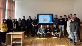 Габрово, Елхово, Казанлък, Златоград и Мадан посетиха наши курсанти в рамките на информационната кампания „Обучение в АМВР“.