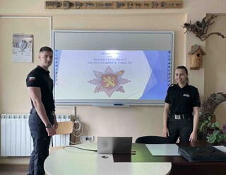Благоевград, Ботевград и Берковица са следващите градове, които посетиха наши курсанти в рамките на кампанията „Обучение в АМВР“