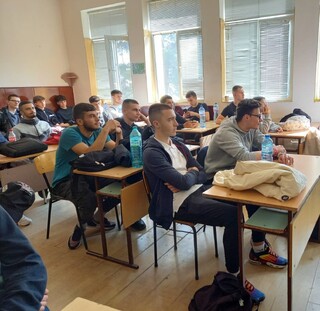 Благоевград, Ботевград и Берковица са следващите градове, които посетиха наши курсанти в рамките на кампанията „Обучение в АМВР“