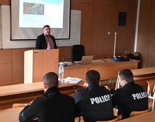 С работата на отдел „Контратероризъм“ в ГДБОП при МВР се запознаха курсантите от IV-ти курс