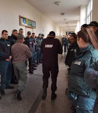 Занятия със служители от ГДГП на тема „Проверка на помещения от полицейските органи“ се проведоха в ЦСПП – Пазарджик