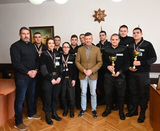 Ректорът на АМВР поздрави курсантите, които се представиха блестящо на Националния преглед по ПЛЗ и на Републиканското първенство по карате за служители на МВР