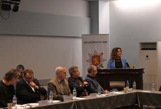 Добри практики в управлението на миграционните потоци бяха обсъдени на семинар, организиран от Академията на МВР