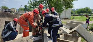 Курсанти от факултет „Пожарна безопасност и защита на населението” проведоха практическо занятие в центъра за професионално обучение към ГДПБЗН в Монтана