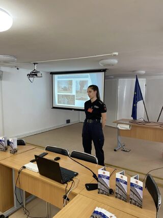 Кампанията „Обучение в АМВР“ се проведе в Национална търговско-банкова гимназия в София