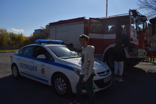 Ученици от 17 СУ „Дамян Груев“ посетиха Академията на МВР