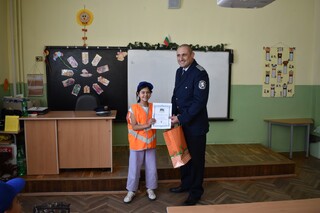 ОДМВР награди победителите в областния кръг на конкурс за рисунка „Аз и детското полицейско управление“